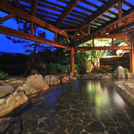Отель Watari Onsen Bettei-Kaede Ханамаки Экстерьер фото