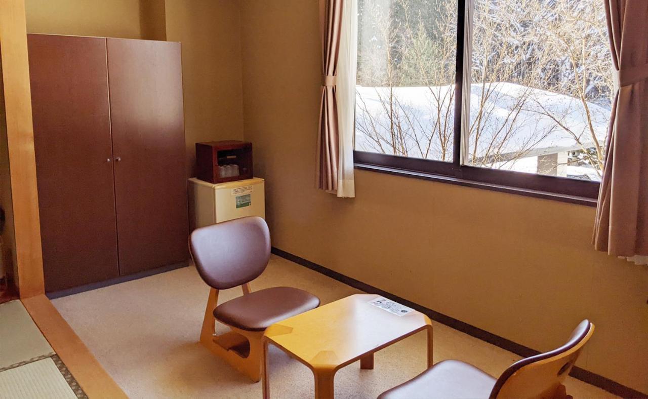 Отель Watari Onsen Bettei-Kaede Ханамаки Экстерьер фото